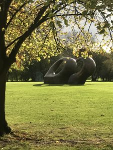 Henry Moore sculpture DOUBLE OVAL